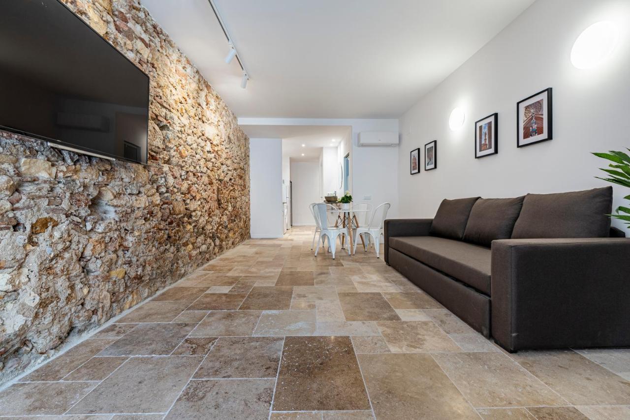 Stone Wall Apartment En Barri Port Maritim Тарагона Екстериор снимка