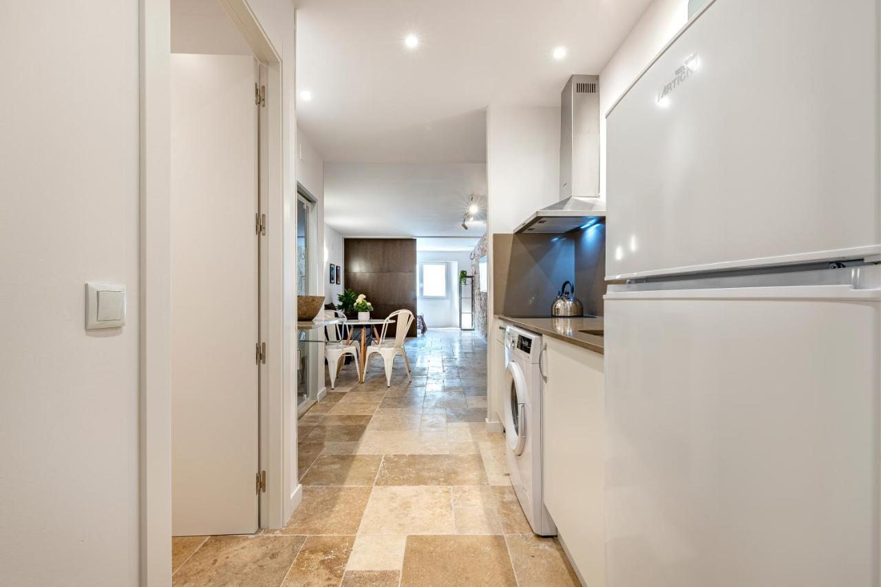 Stone Wall Apartment En Barri Port Maritim Тарагона Екстериор снимка