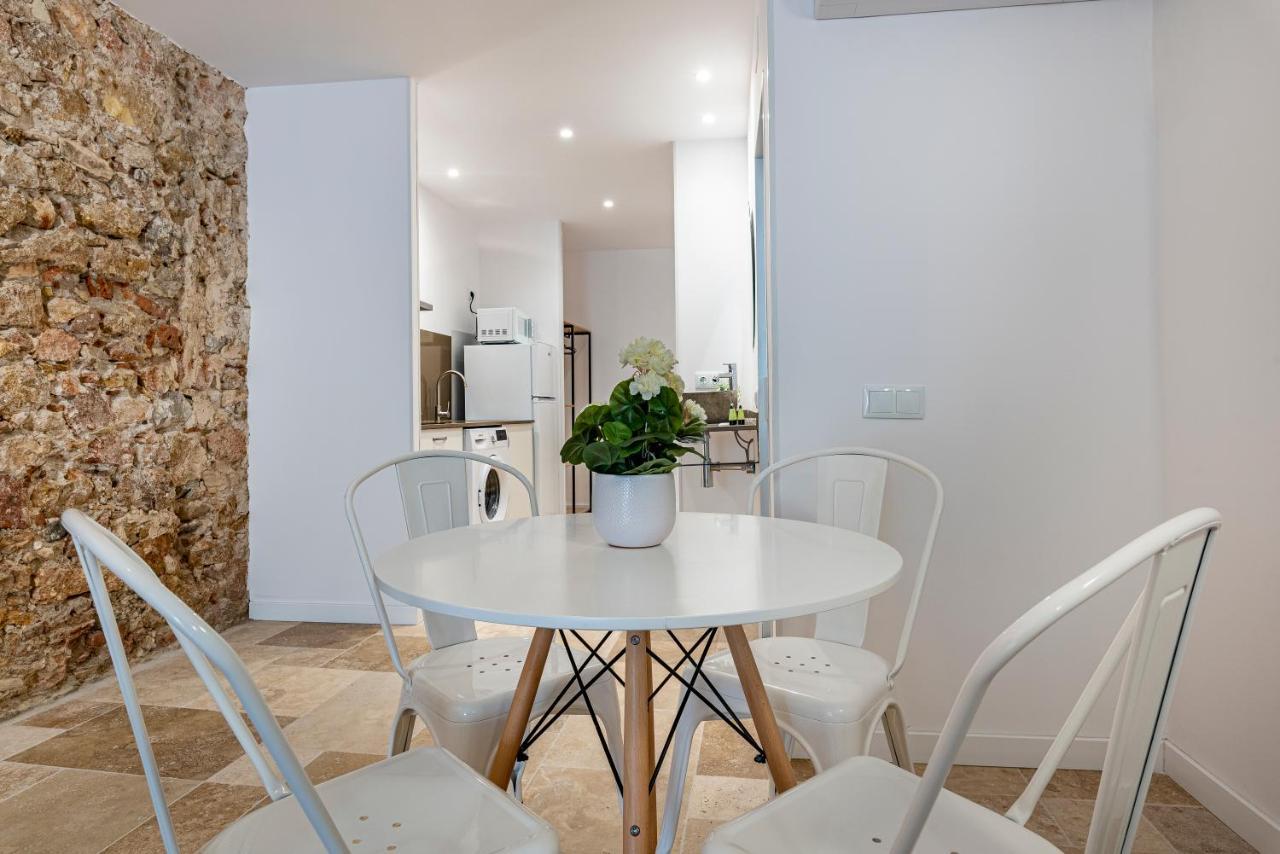 Stone Wall Apartment En Barri Port Maritim Тарагона Екстериор снимка