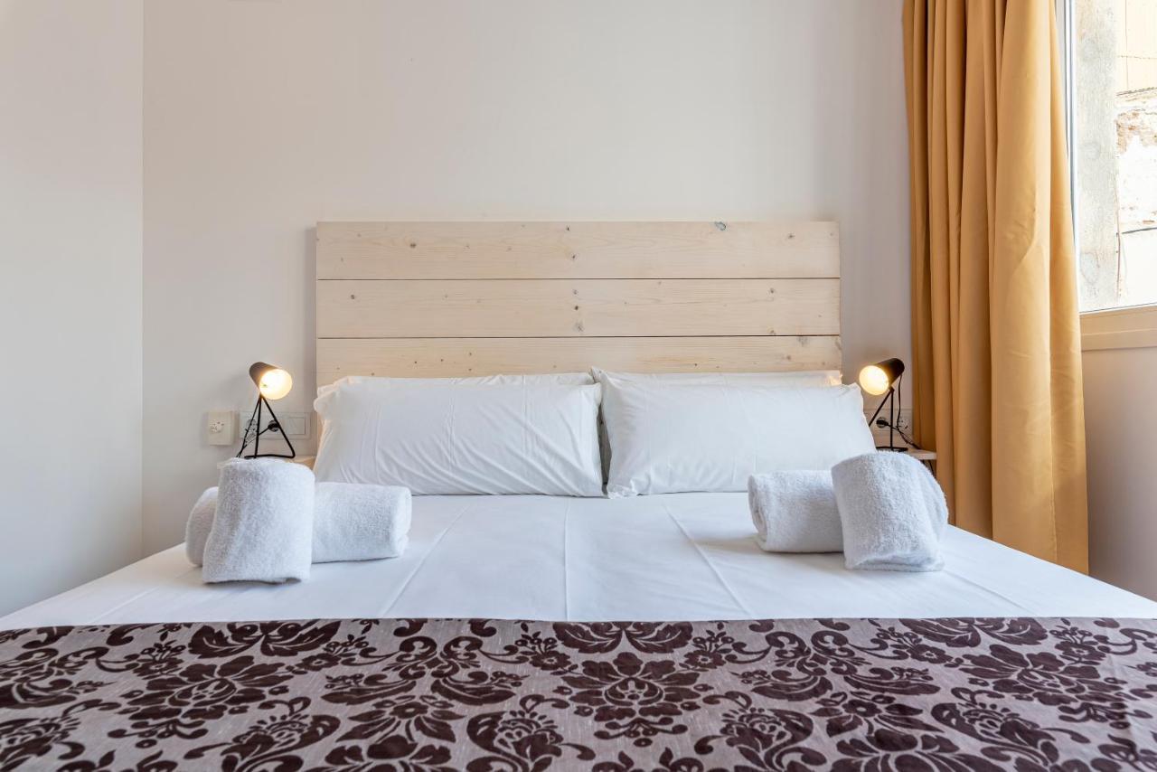 Stone Wall Apartment En Barri Port Maritim Тарагона Екстериор снимка